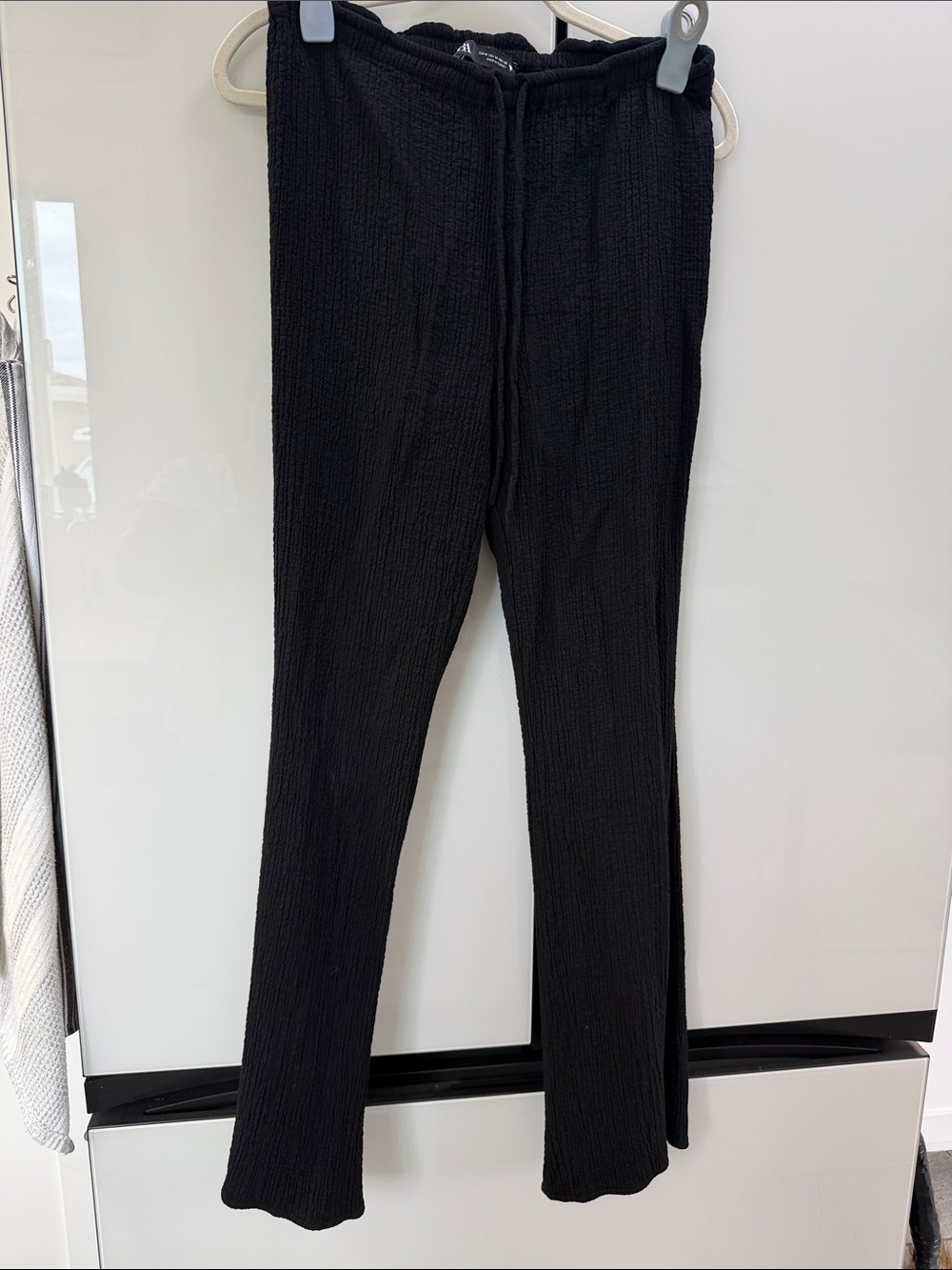 Zara Black Textured Drawstring pants